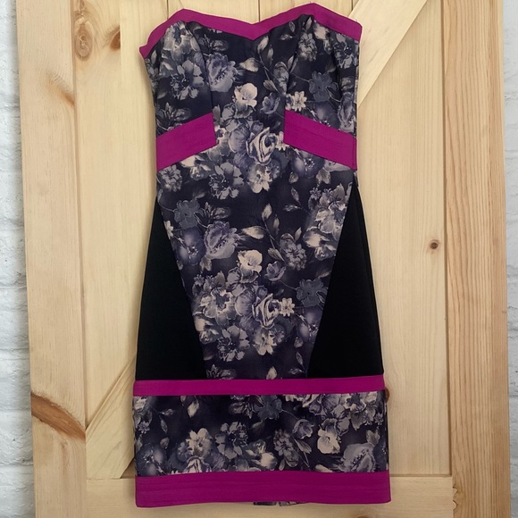 NWT - Black Floral Bodycon Dress | Strapless Bodycon Dress | Size M -could fit S - Picture 3 of 11